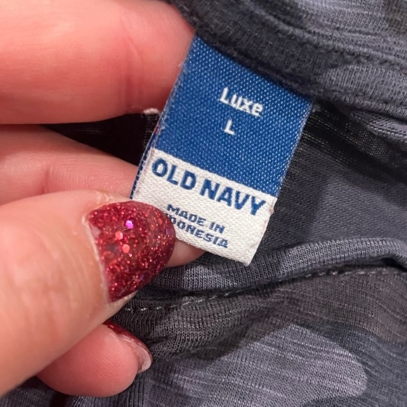 Old Navy Luxe Printed High-Neck Tank Top Sleeveless Camouflage Black Large - Picture 2 of 4